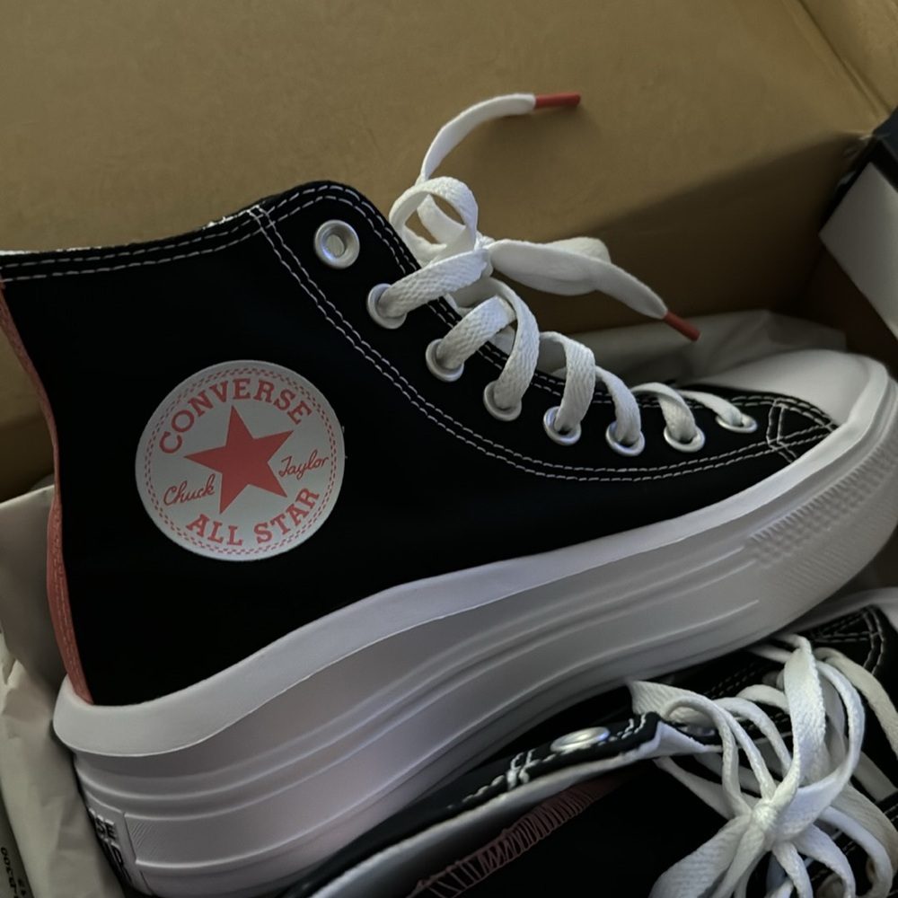 KIDS. Chuck Taylor all star Move High Top Sneakers